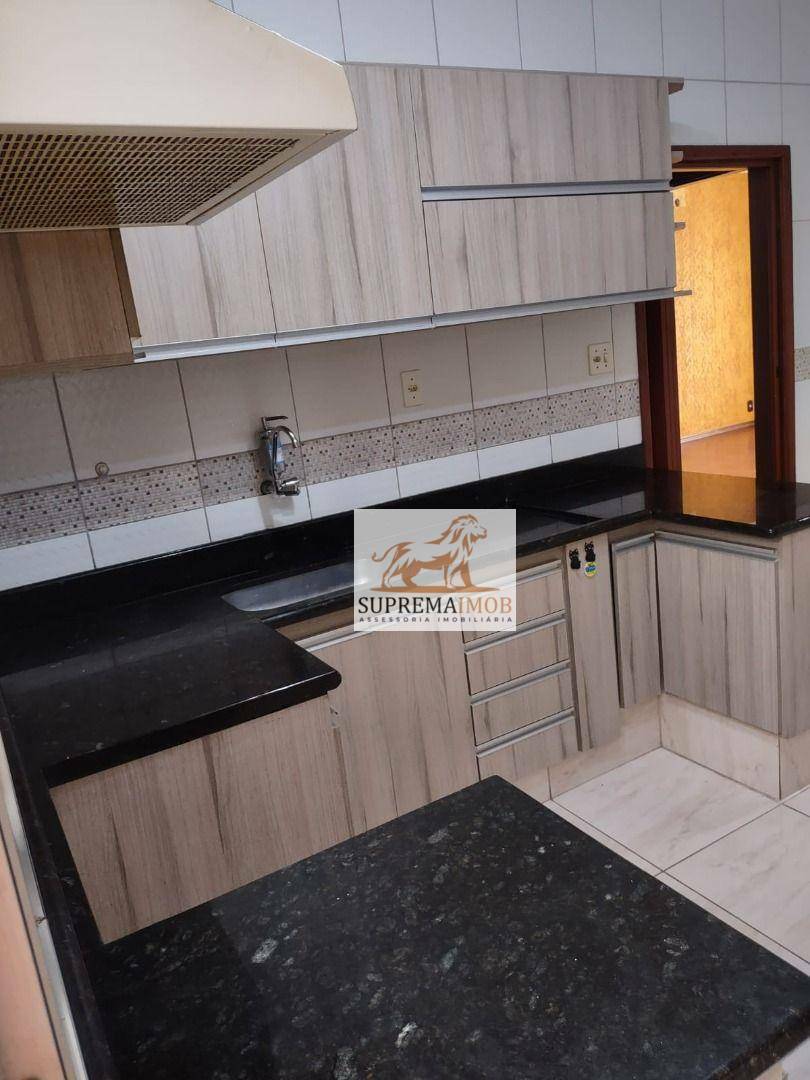 Casa à venda com 3 quartos, 140m² - Foto 4