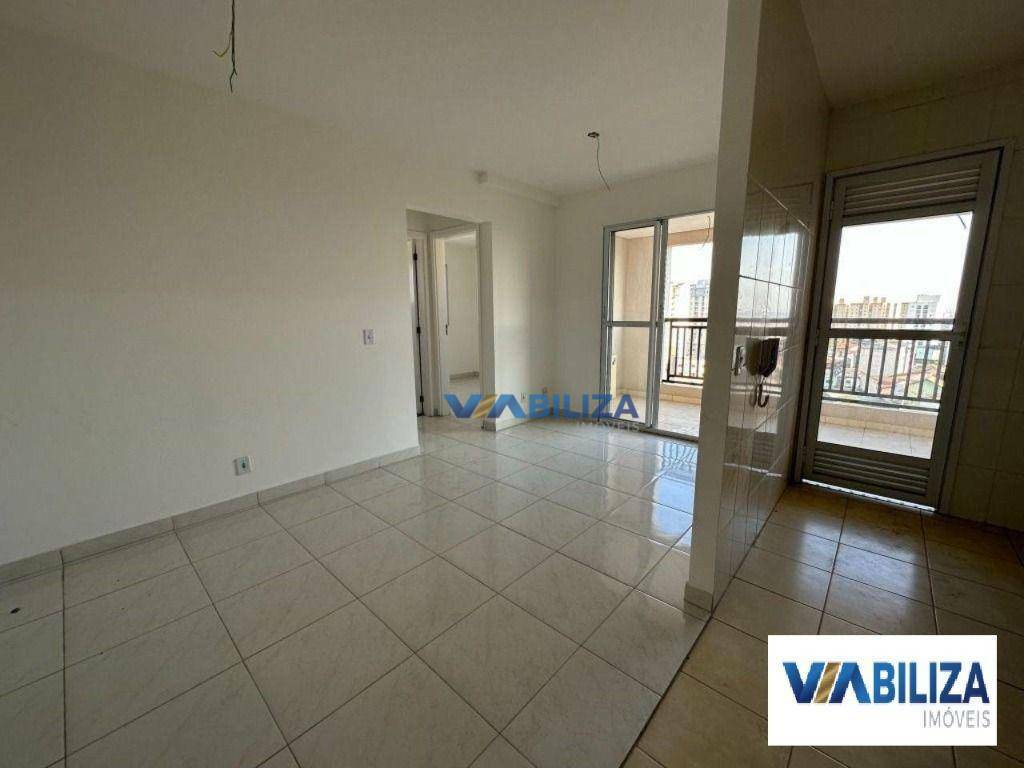 Apartamento à venda com 2 quartos, 50m² - Foto 2