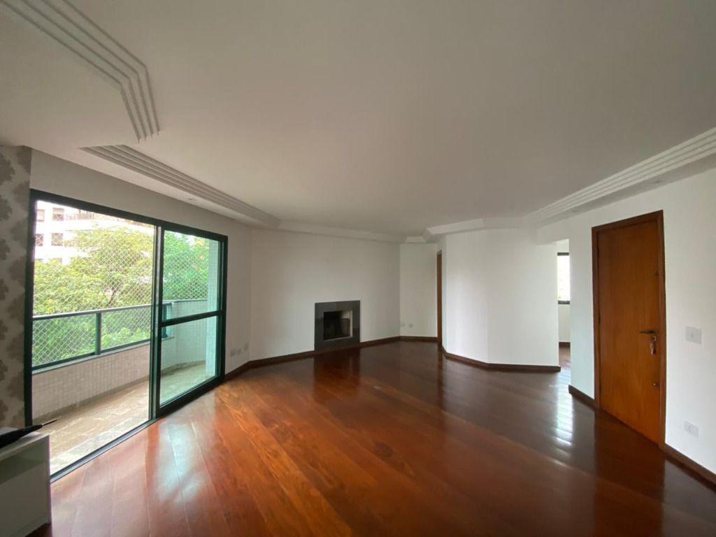 Apartamento à venda com 3 quartos, 157m² - Foto 8