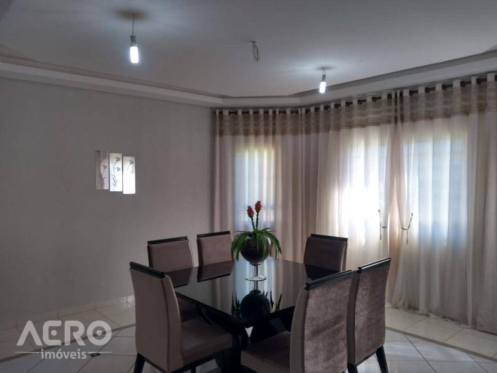 Chácara à venda com 8 quartos, 1000m² - Foto 22