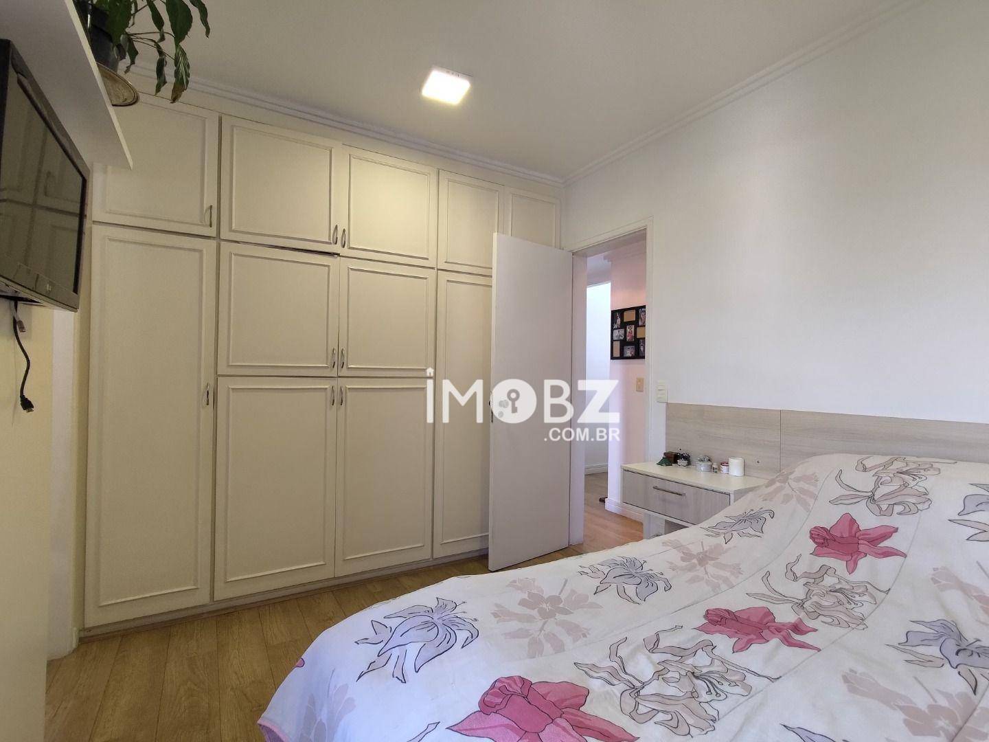 Apartamento à venda com 3 quartos, 95m² - Foto 13