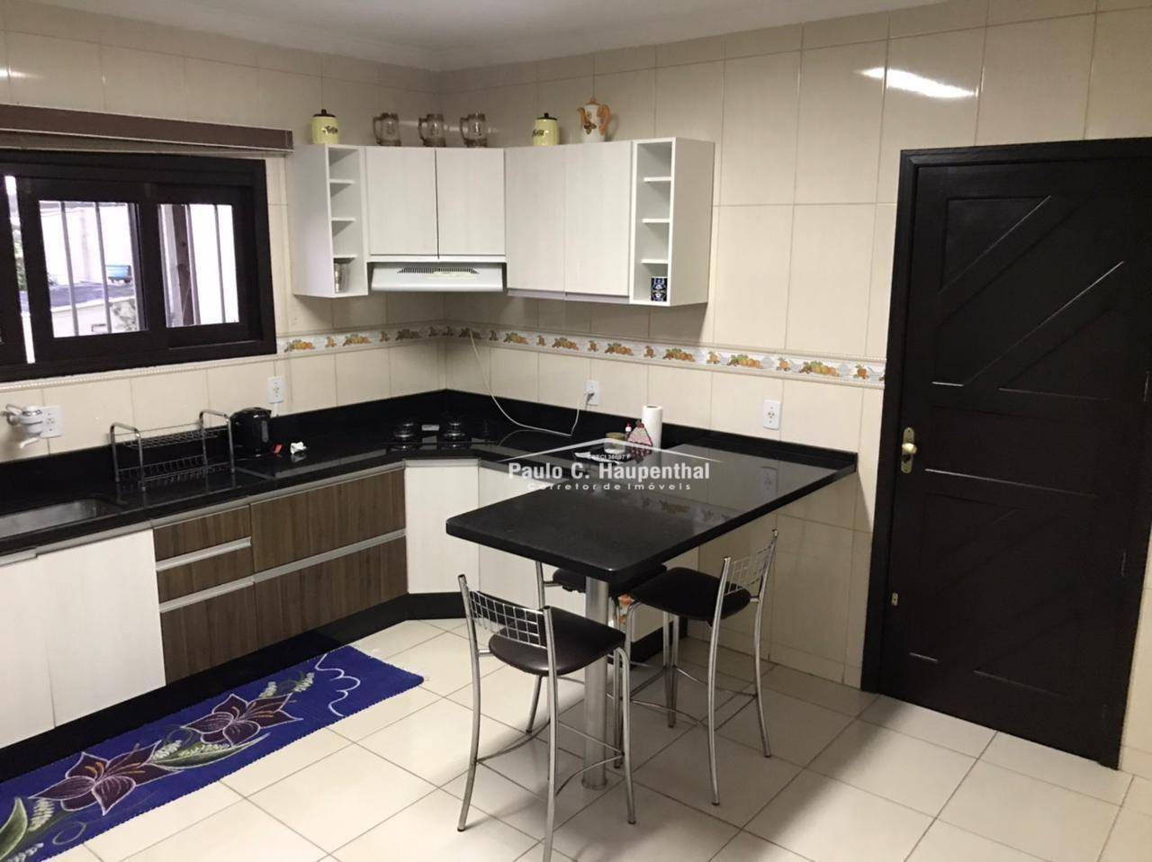 Casa à venda com 3 quartos, 650m² - Foto 9