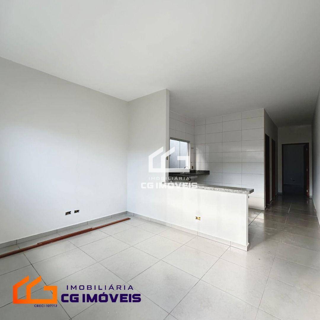 Casa à venda com 2 quartos, 54m² - Foto 4