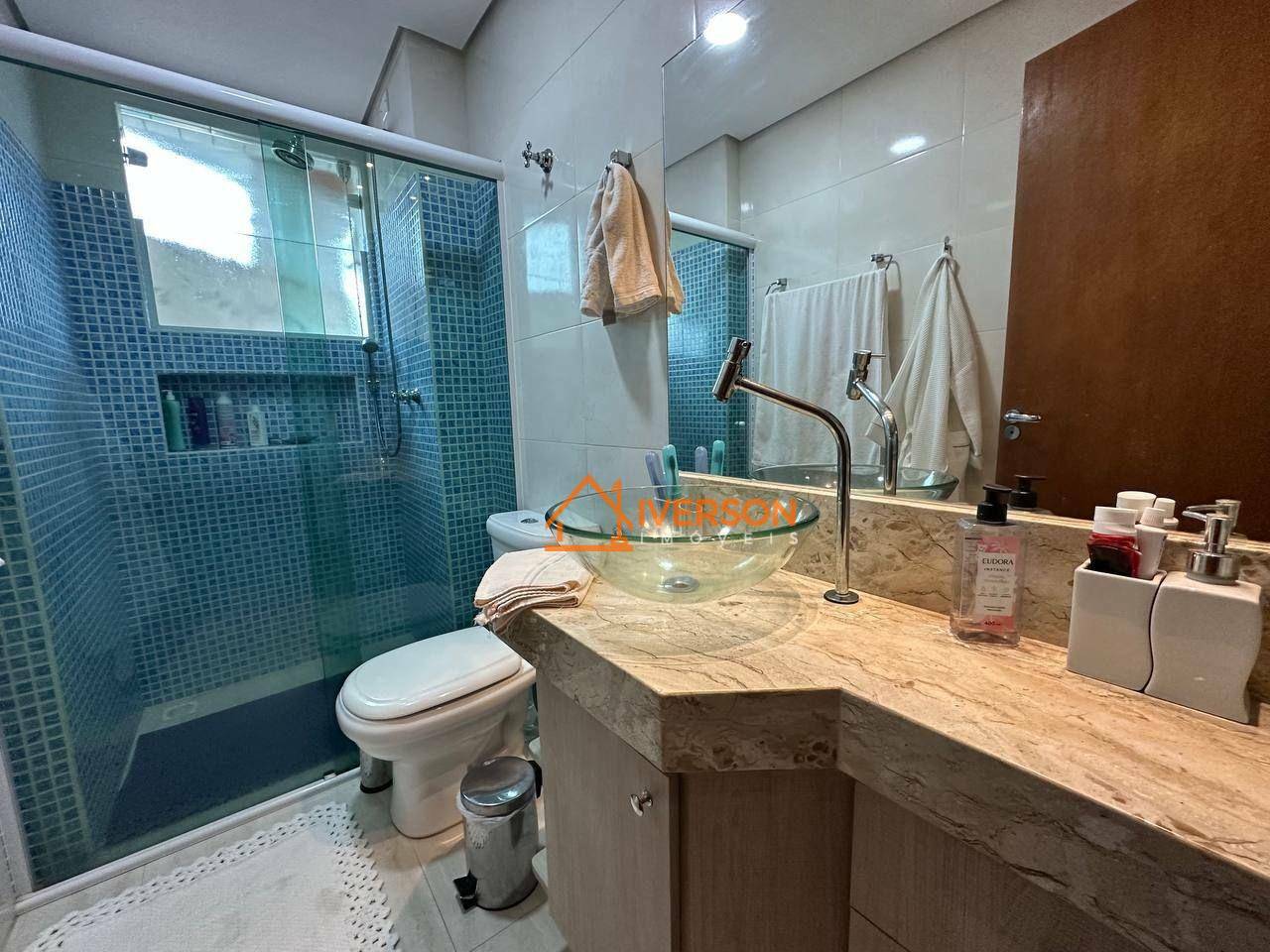 Apartamento à venda com 3 quartos, 121m² - Foto 18