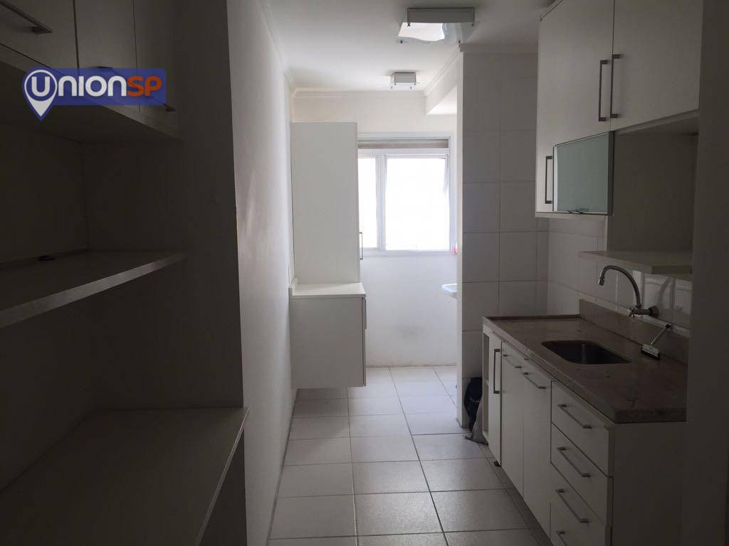 Apartamento à venda com 2 quartos, 62m² - Foto 7