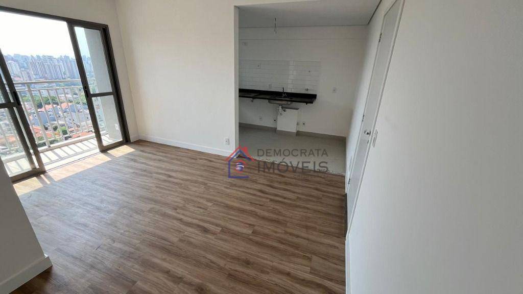 Apartamento à venda com 2 quartos, 60m² - Foto 2