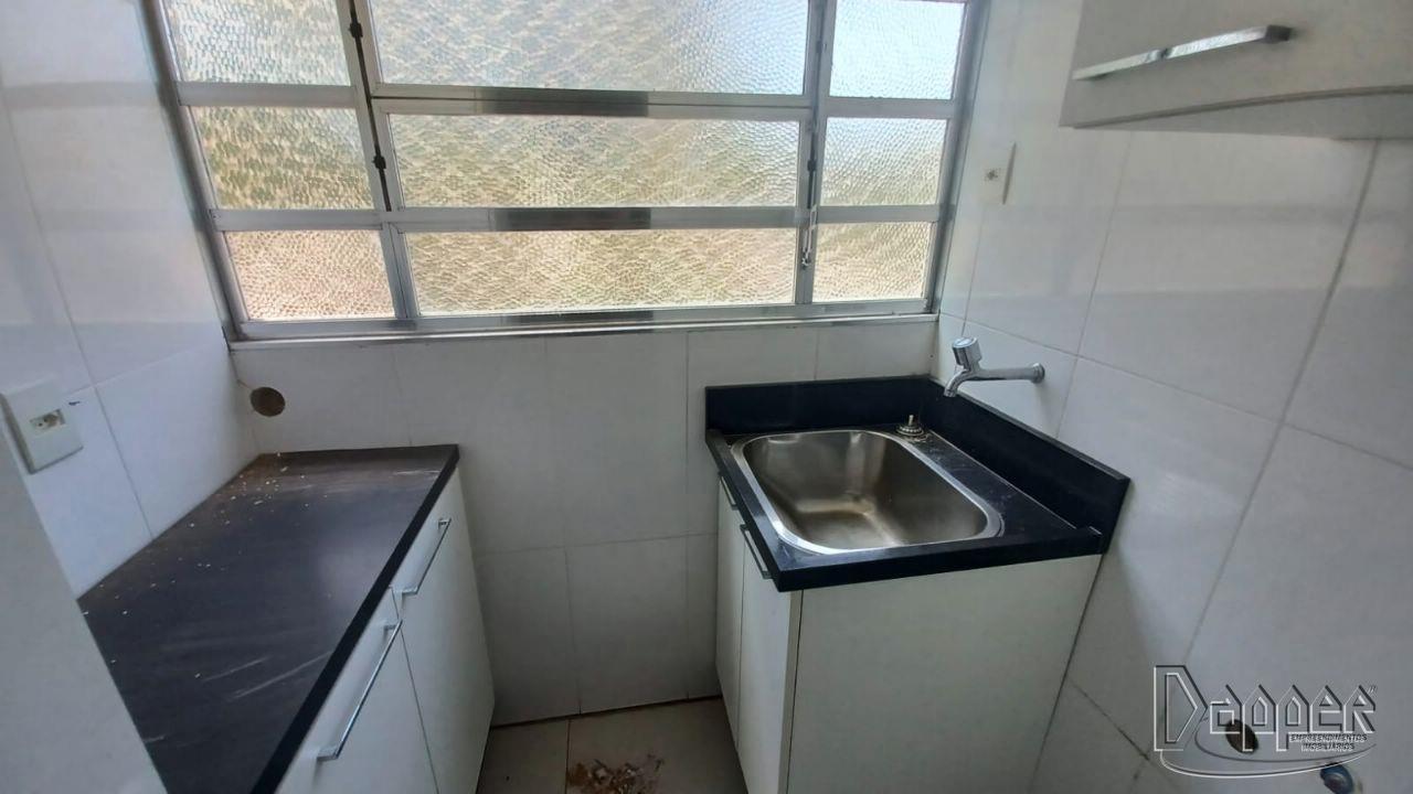 Apartamento à venda com 2 quartos, 67m² - Foto 5