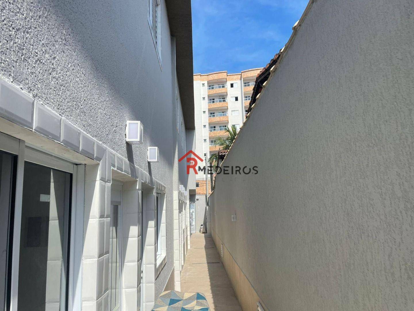 Casa à venda com 2 quartos, 80M2 - Foto 2