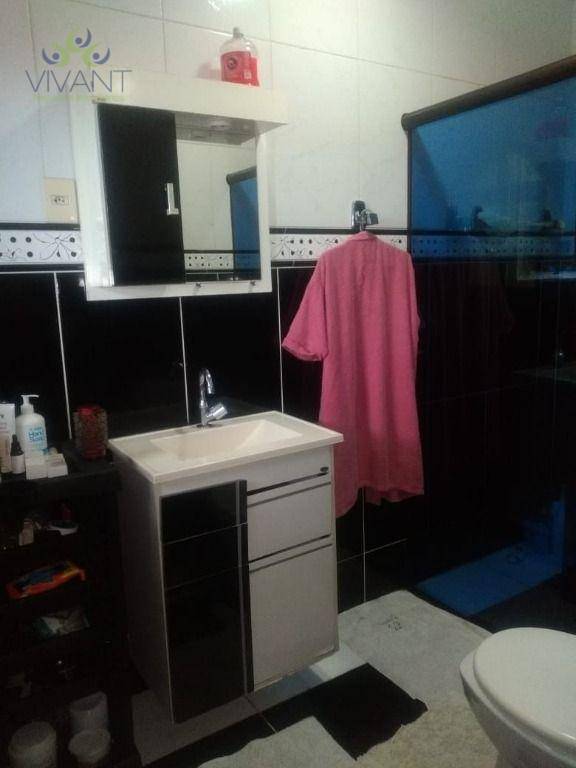 Sobrado à venda e aluguel com 3 quartos, 100m² - Foto 3