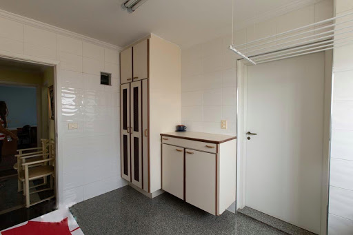 Apartamento à venda com 3 quartos, 170m² - Foto 35