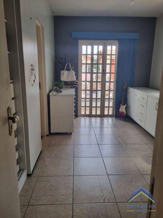 Casa de Condomínio à venda com 4 quartos, 263m² - Foto 9