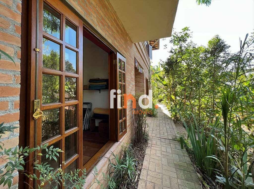 Casa de Condomínio à venda com 4 quartos, 369m² - Foto 13