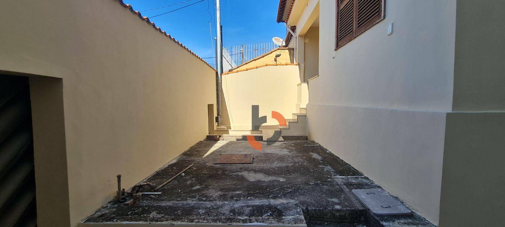 Casa à venda com 3 quartos, 115m² - Foto 3