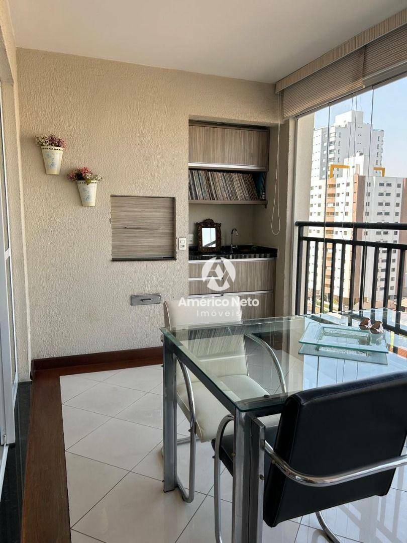 Apartamento à venda com 3 quartos, 102m² - Foto 1