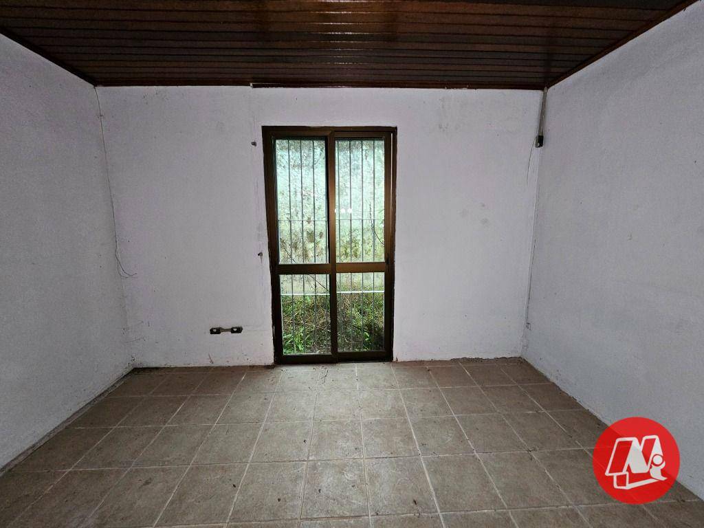 Casa para alugar com 4 quartos, 280m² - Foto 21