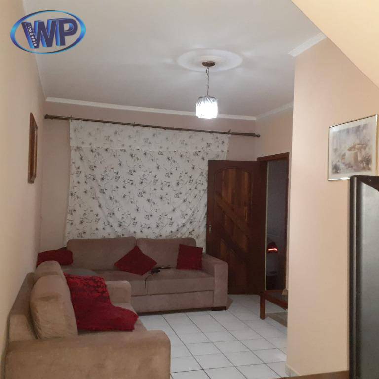 Sobrado à venda com 4 quartos, 227m² - Foto 1