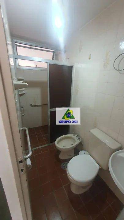 Apartamento à venda com 2 quartos, 74m² - Foto 11