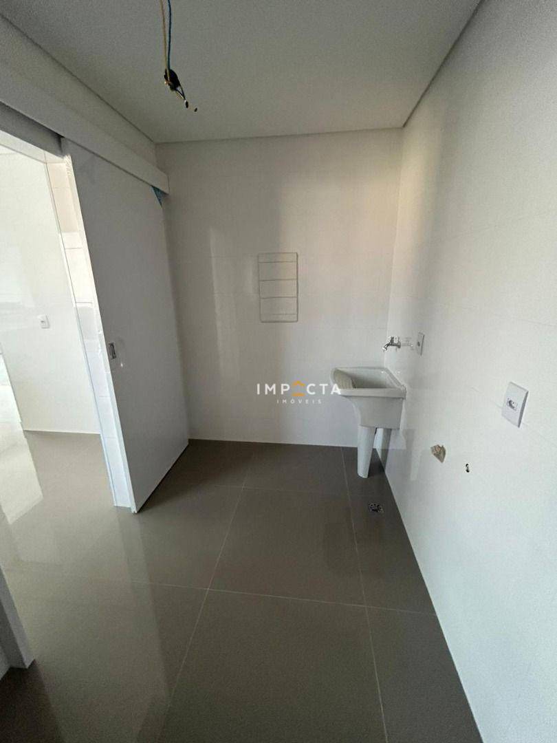 Apartamento à venda com 3 quartos, 125m² - Foto 23