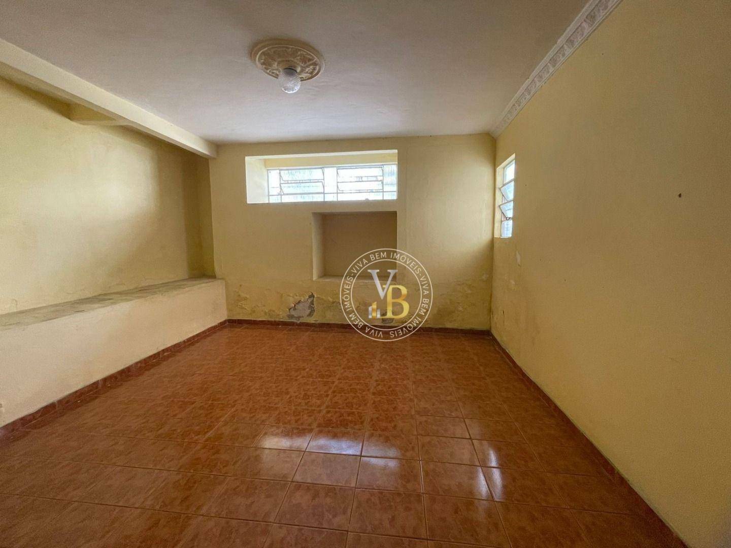 Casa à venda com 4 quartos, 240m² - Foto 13