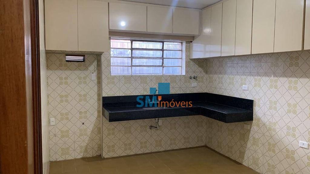 Sobrado à venda e aluguel com 3 quartos, 150m² - Foto 6