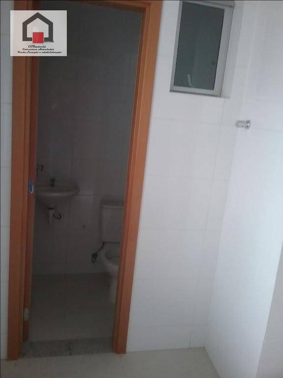 Apartamento à venda com 3 quartos, 140m² - Foto 17