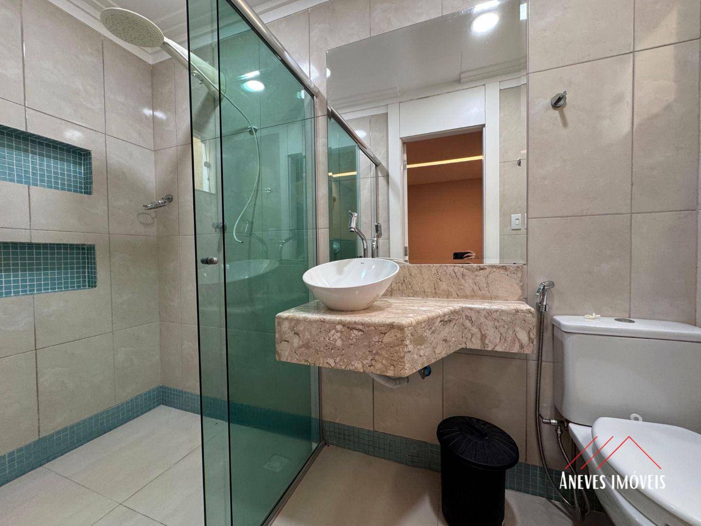 Casa de Condomínio à venda com 6 quartos, 390m² - Foto 10