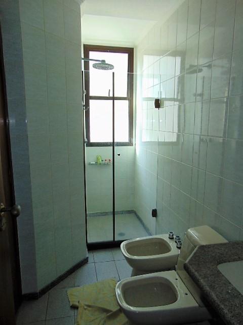 Apartamento à venda com 3 quartos, 130m² - Foto 19