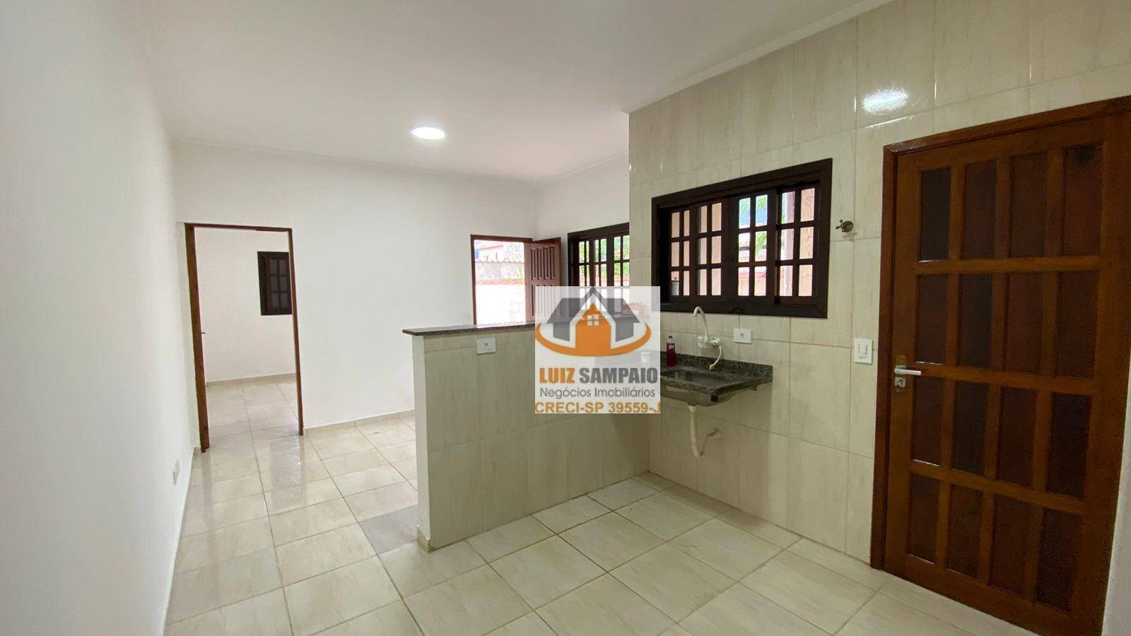 Casa à venda com 2 quartos, 56m² - Foto 12