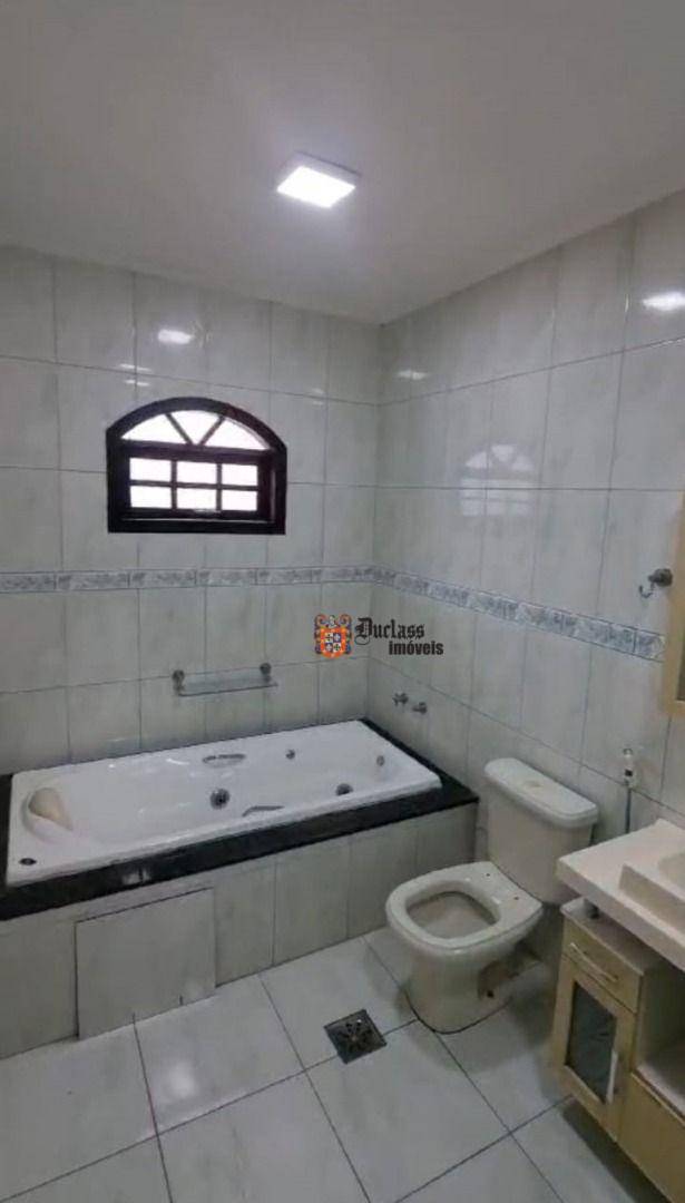 Sobrado à venda com 4 quartos, 200m² - Foto 13