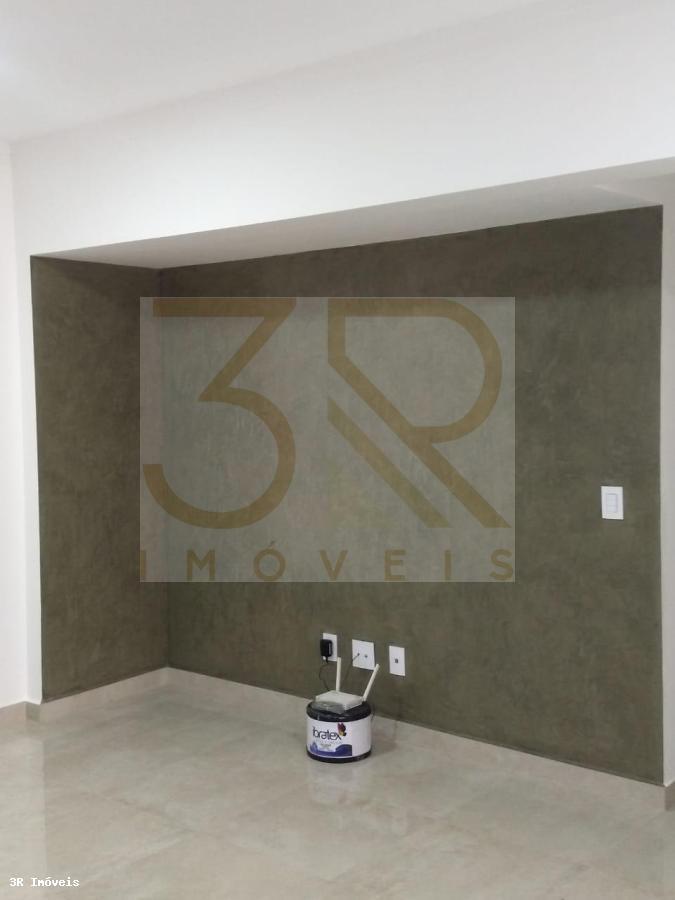 Apartamento à venda com 2 quartos, 80m² - Foto 2