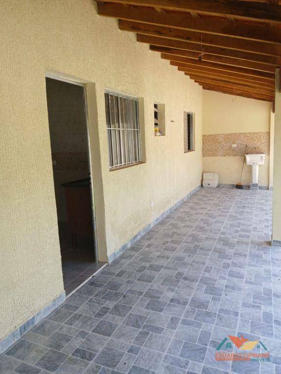 Casa à venda com 2 quartos, 80m² - Foto 11