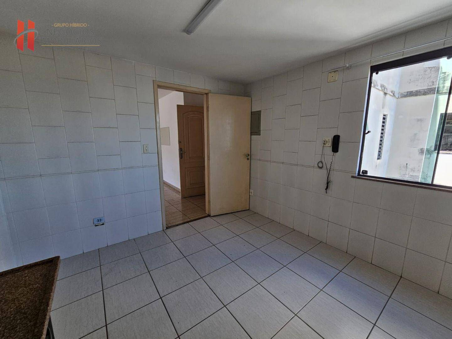 Apartamento à venda com 2 quartos, 110m² - Foto 6