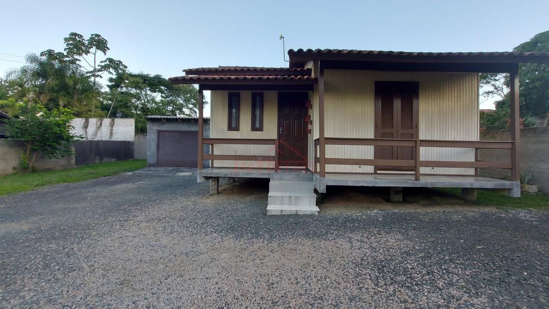 Casa à venda com 2 quartos, 369m² - Foto 2