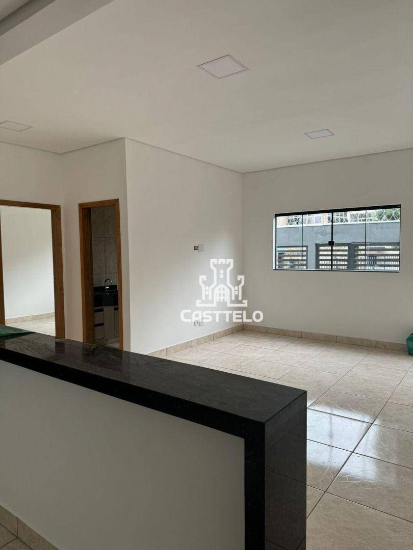 Casa à venda com 2 quartos, 74m² - Foto 14