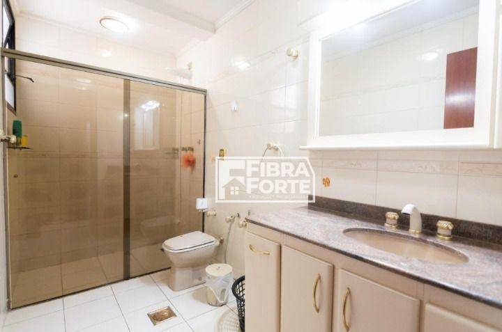 Apartamento à venda com 3 quartos, 256m² - Foto 25