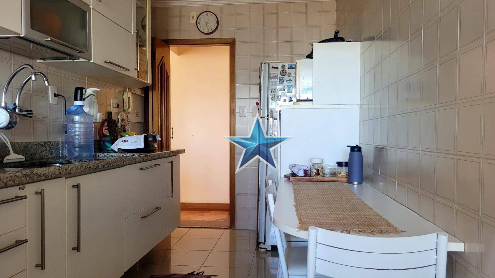 Apartamento à venda com 3 quartos, 90m² - Foto 4