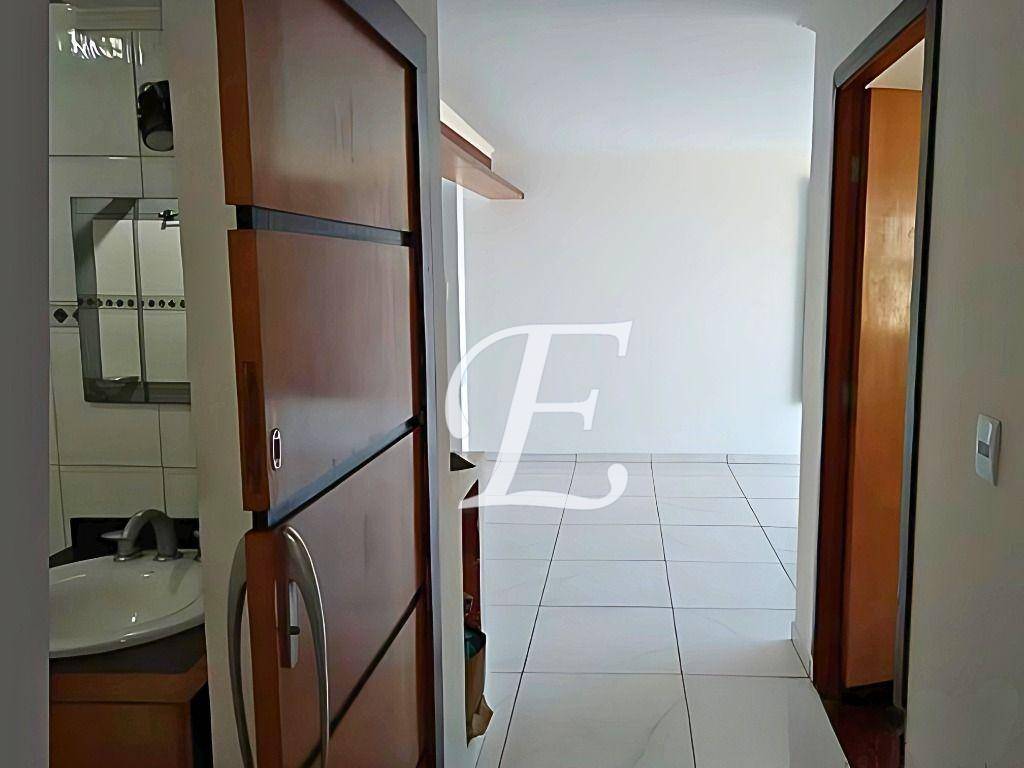 Apartamento à venda com 2 quartos, 77m² - Foto 11