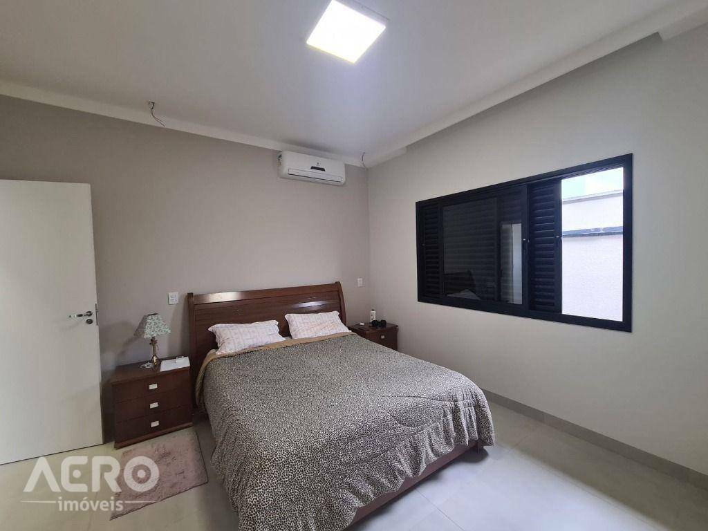 Casa à venda com 3 quartos, 210m² - Foto 16