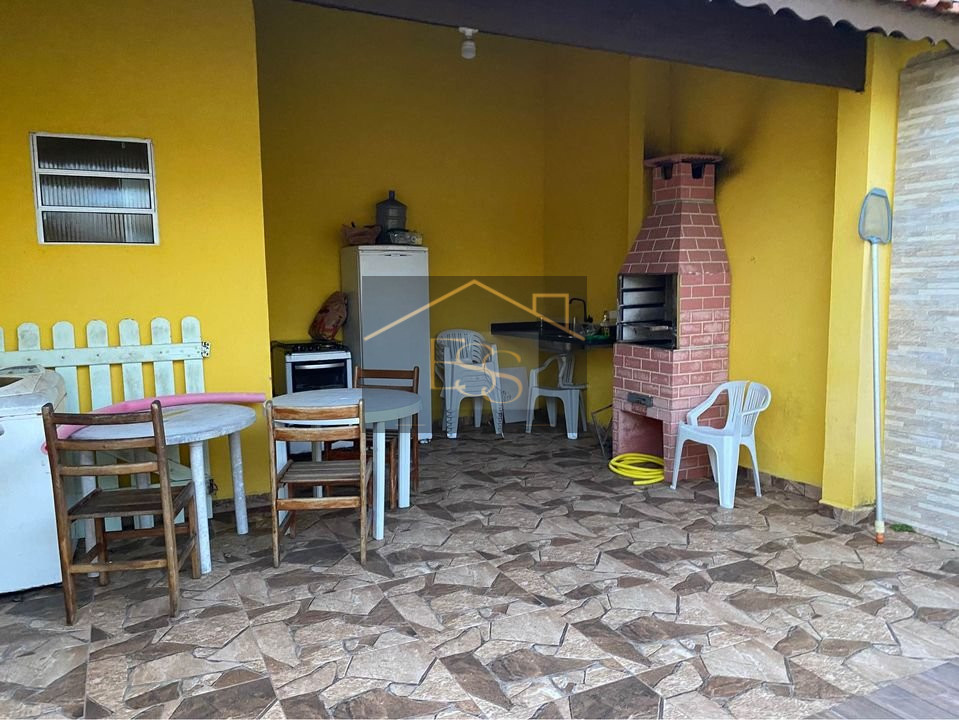 Casa à venda com 2 quartos, 60m² - Foto 12