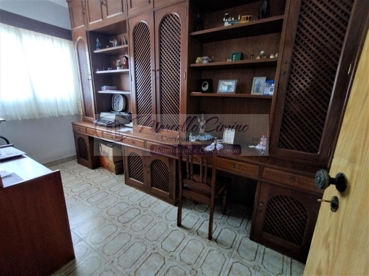 Casa à venda com 3 quartos, 355m² - Foto 13