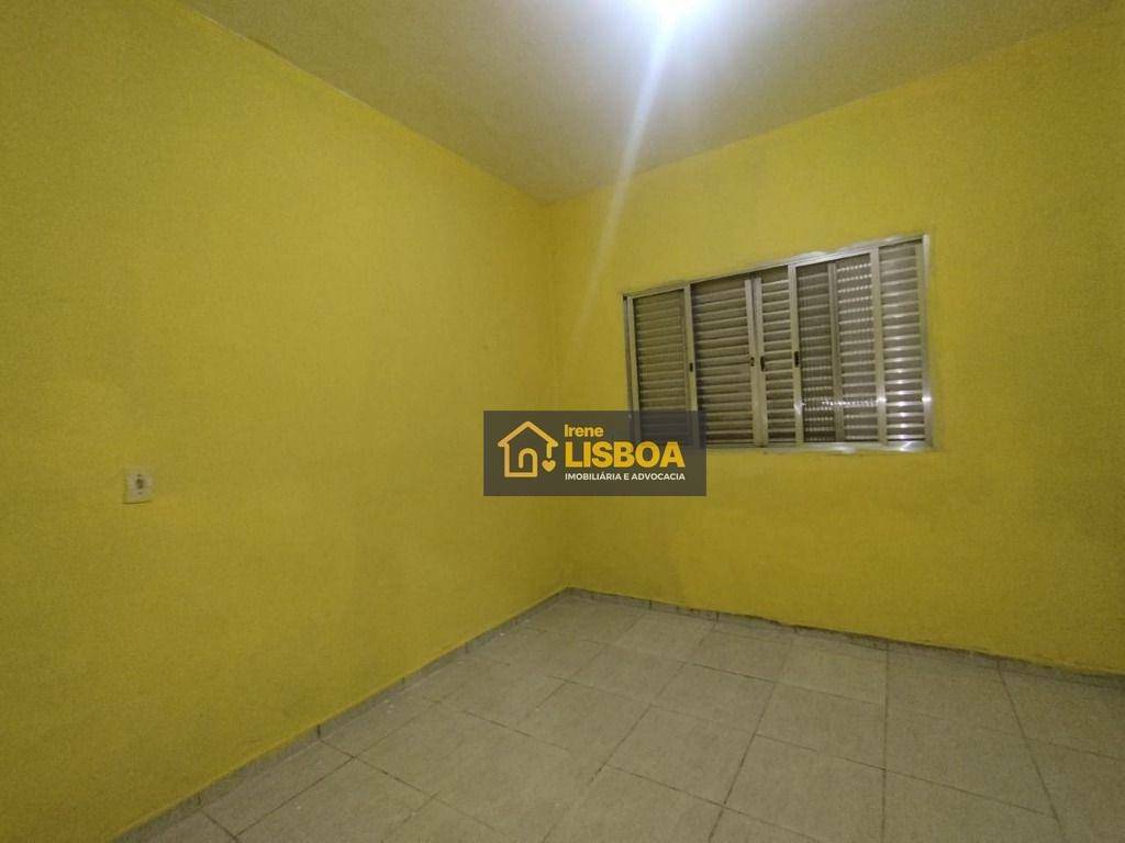 Casa para alugar com 1 quarto, 35m² - Foto 11