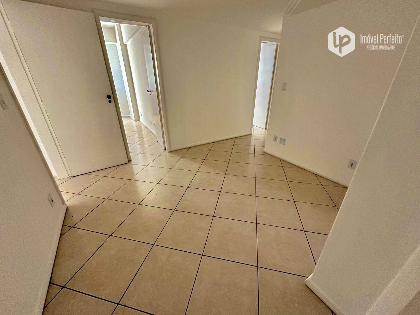 Apartamento para alugar com 4 quartos, 120m² - Foto 6