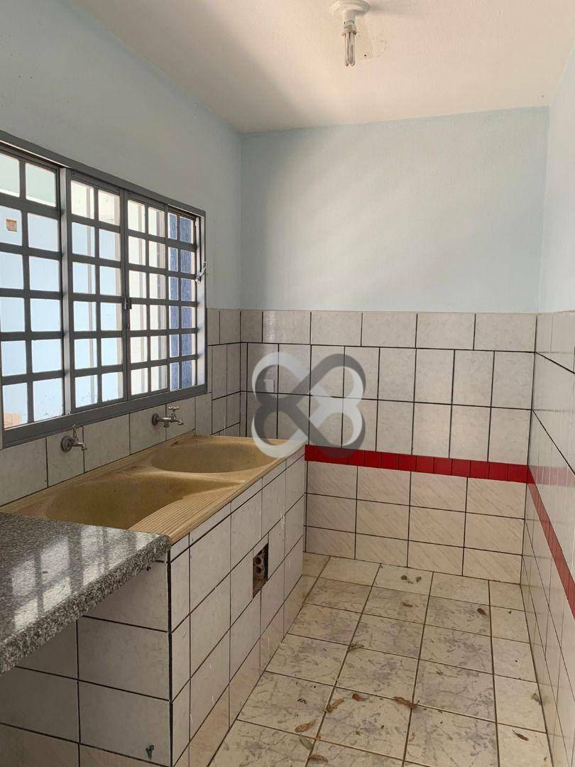 Casa à venda com 3 quartos, 200m² - Foto 25