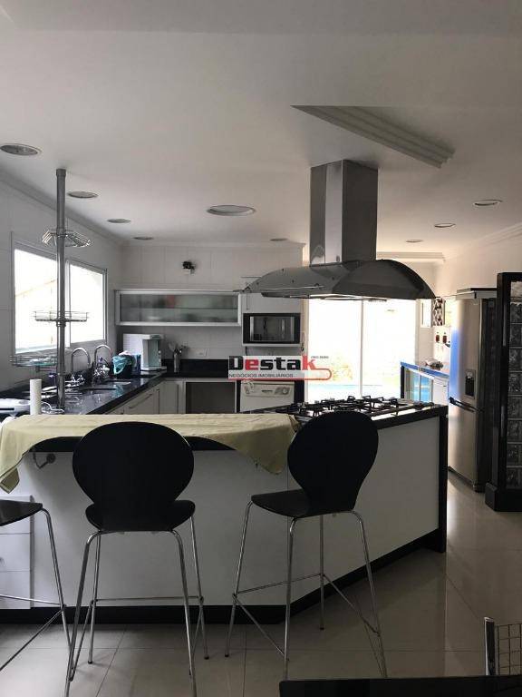 Sobrado à venda com 5 quartos, 600m² - Foto 7