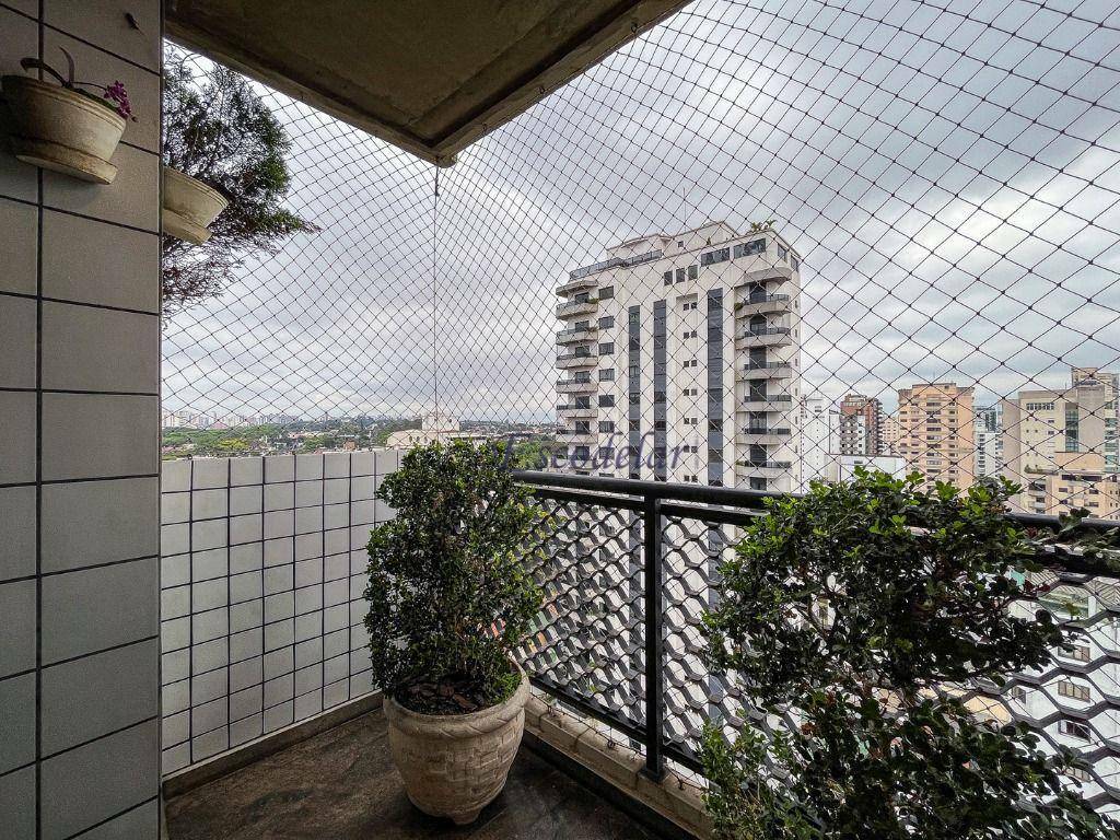 Apartamento à venda com 3 quartos, 200m² - Foto 12