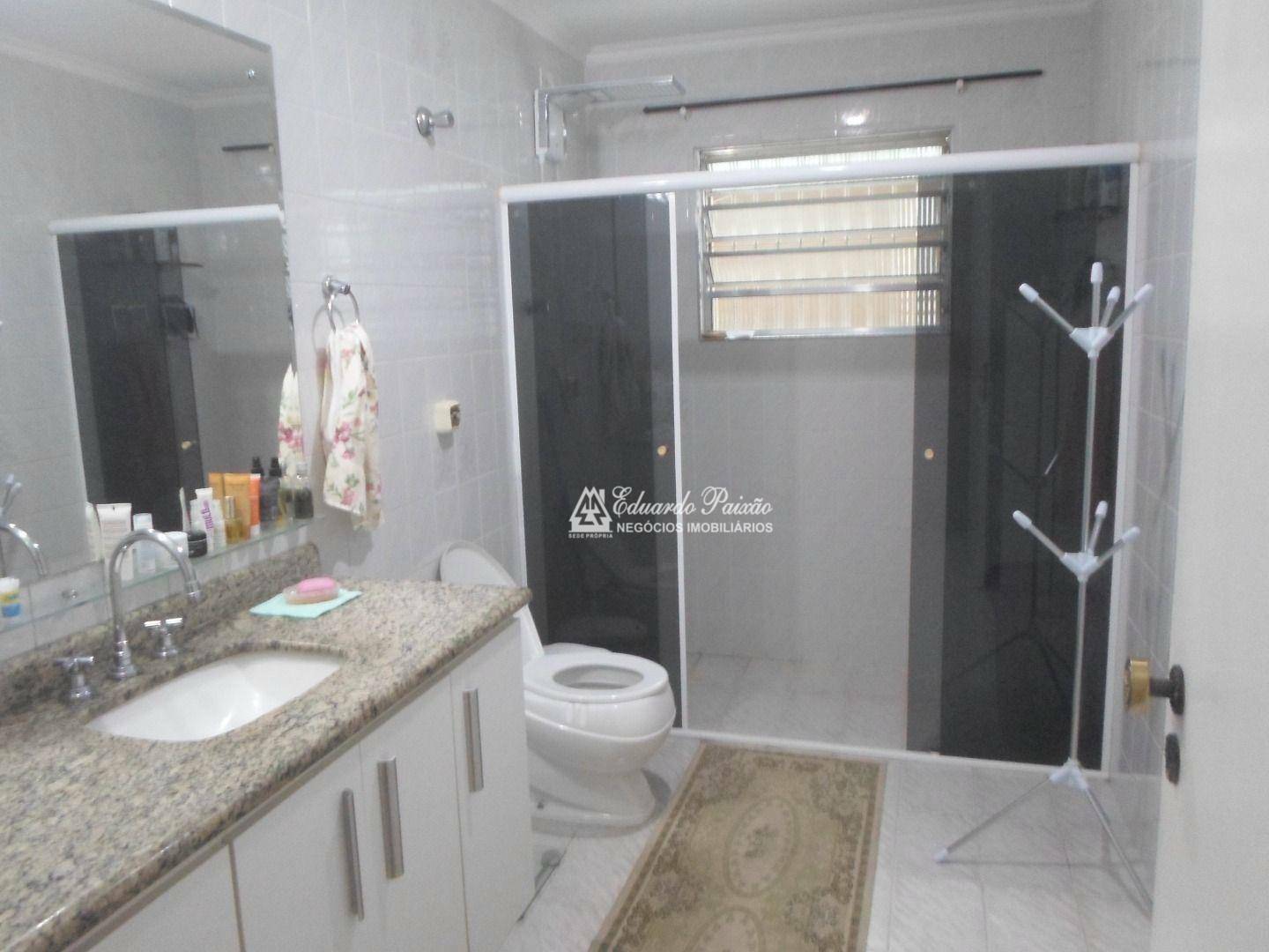 Sobrado à venda com 3 quartos, 240m² - Foto 12