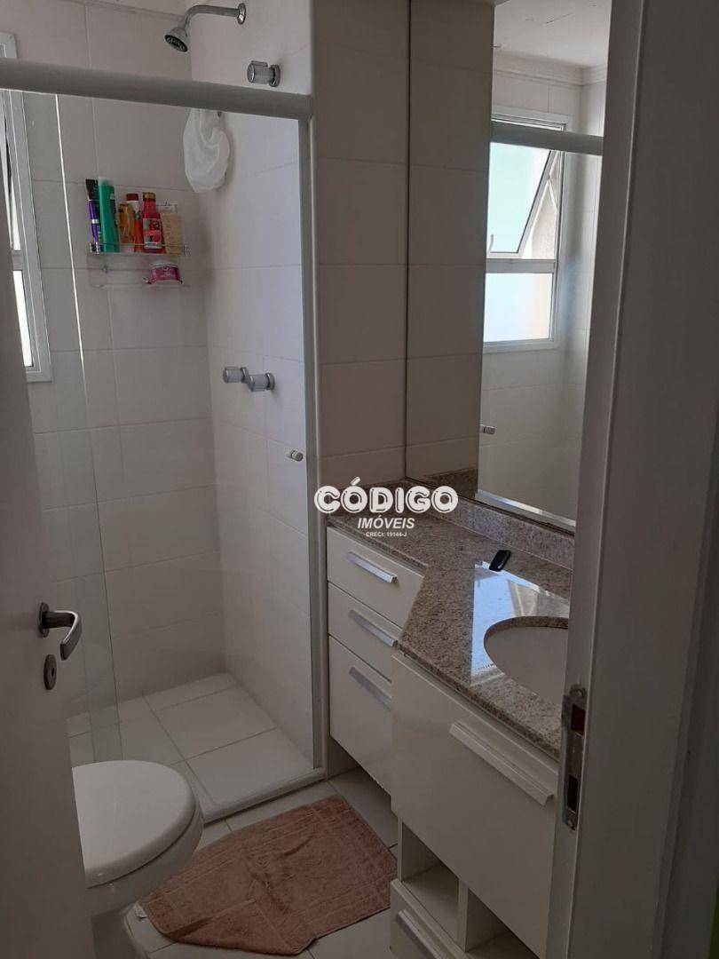 Apartamento à venda com 3 quartos, 135m² - Foto 9