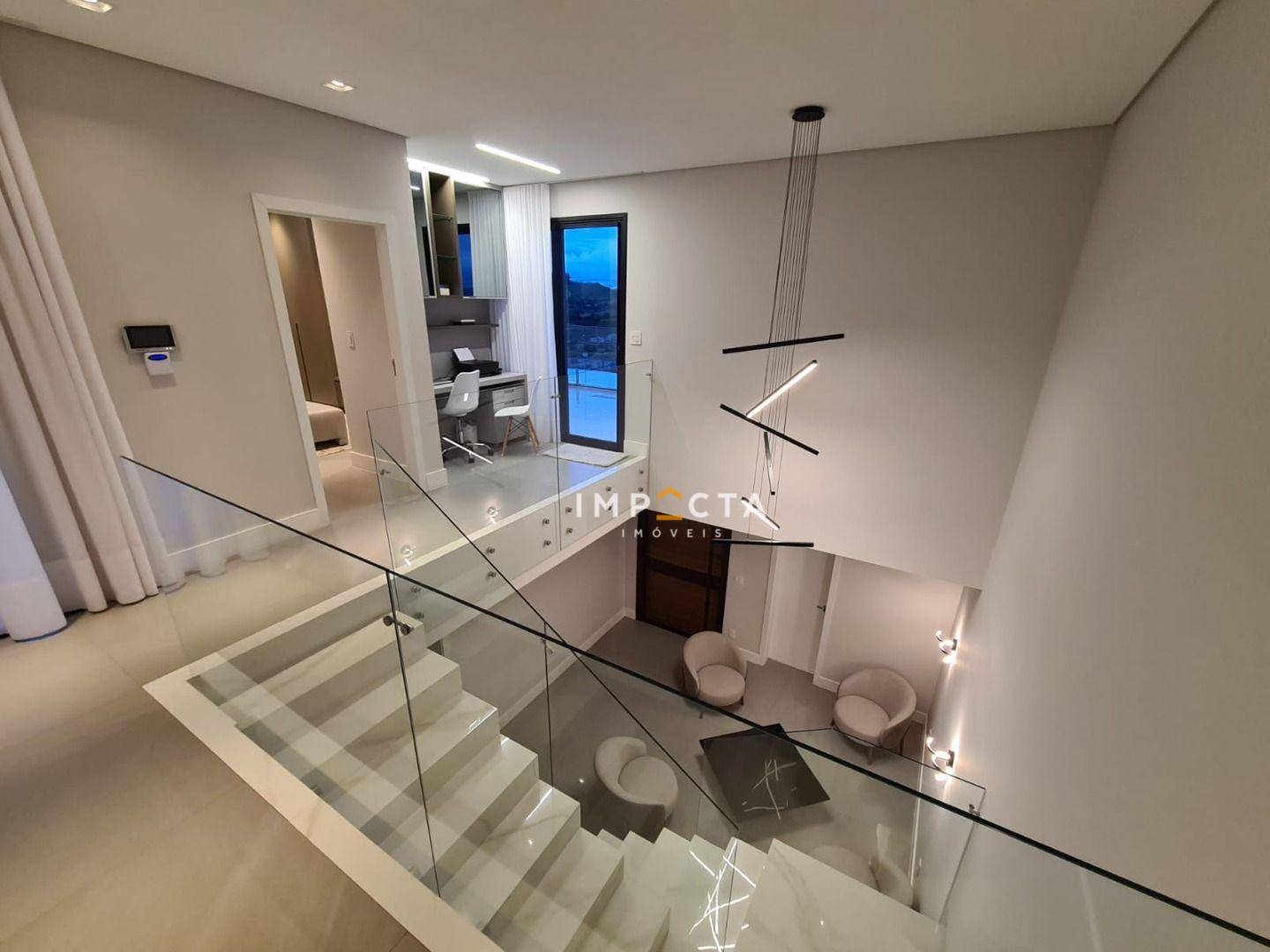 Casa à venda com 3 quartos, 320m² - Foto 7