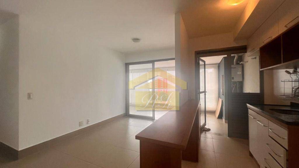 Apartamento para alugar com 2 quartos, 68m² - Foto 5
