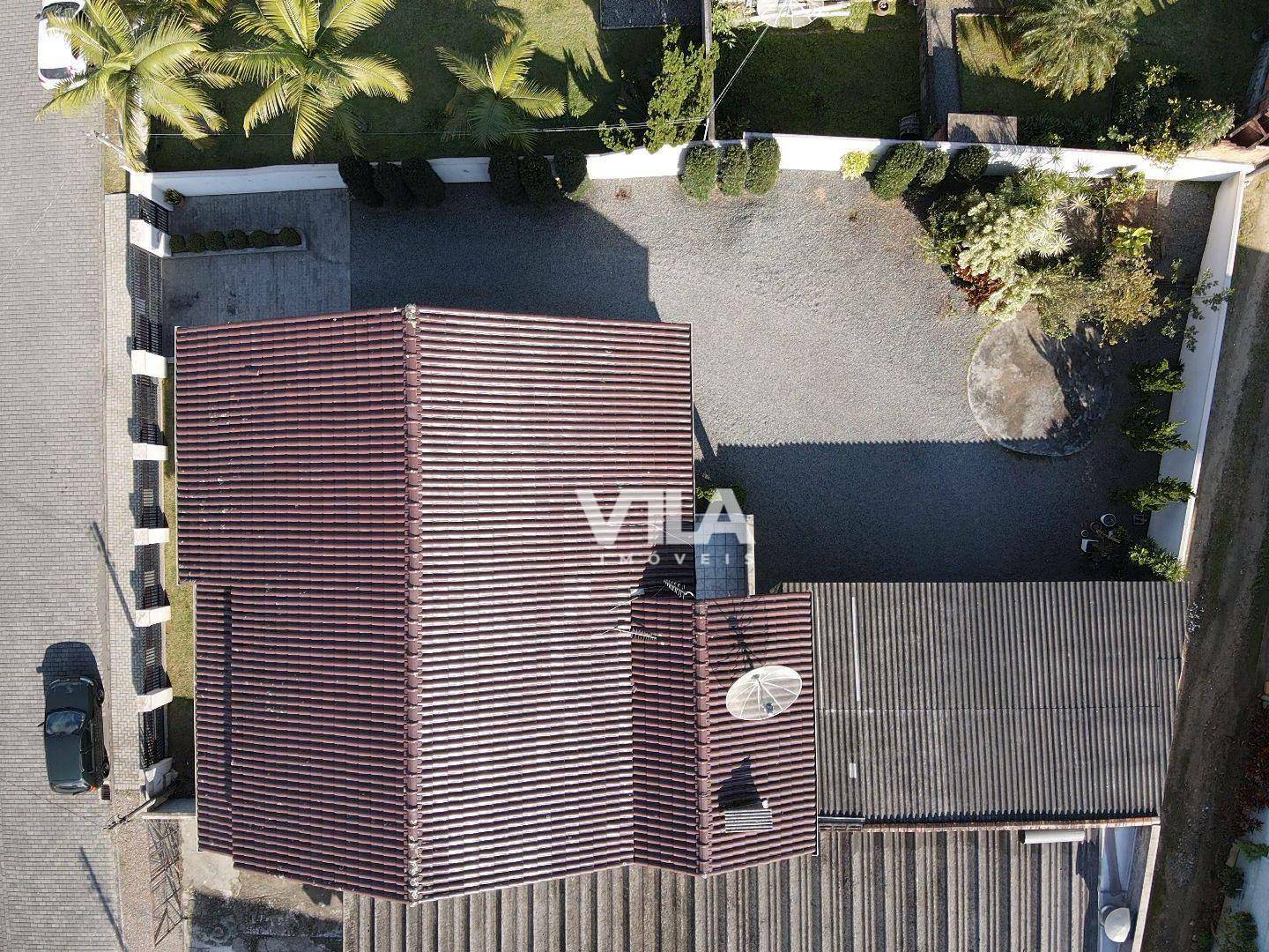 Casa à venda com 6 quartos, 305m² - Foto 26